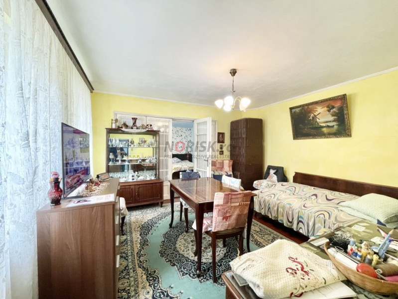 Casă 5 Camere | 131MP | POLONĂ | Teren 424MP | Centrală | Parcare 