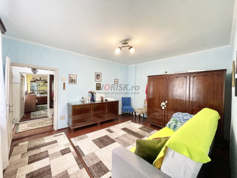 Casă 5 Camere | 131MP | POLONĂ | Teren 424MP | Centrală | Parcare 
