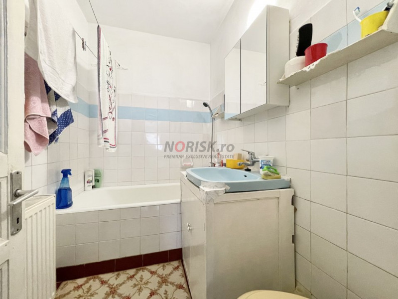 Casă 5 Camere | 131MP | POLONĂ | Teren 424MP | Centrală | Parcare 