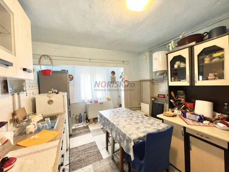 Casă 5 Camere | 131MP | POLONĂ | Teren 424MP | Centrală | Parcare 