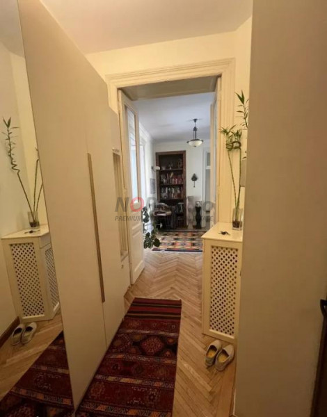 Apartament boem 128 mp | 50 m de Cișmigiu | renovat integral | parcare