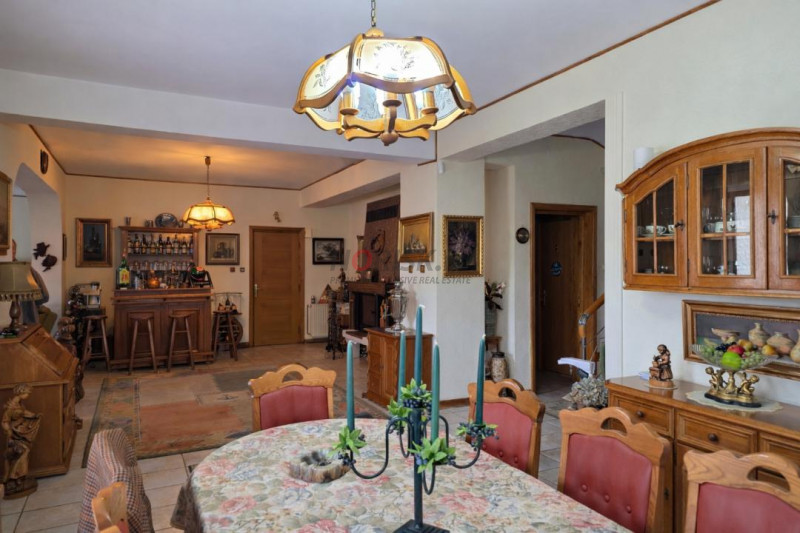 Refugiu exclusivist pe malul lacului Snagov – proprietate rară