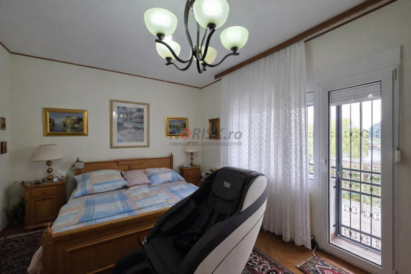 Refugiu exclusivist pe malul lacului Snagov – proprietate rară