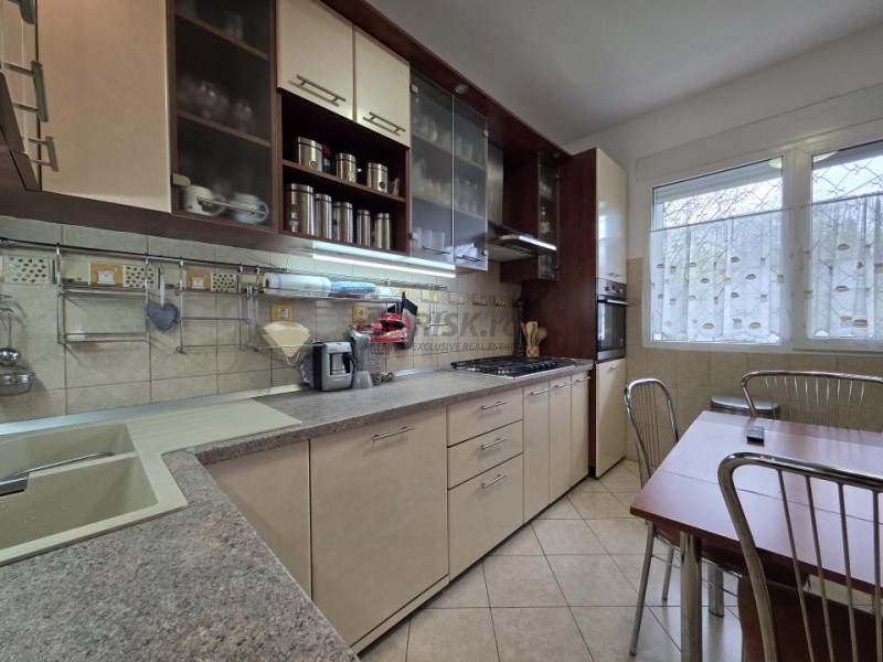 Refugiu exclusivist pe malul lacului Snagov – proprietate rară