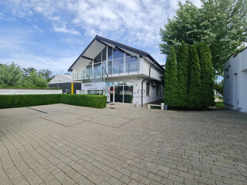Private Estate lângă București | Vilă, Piscină & Sport Court