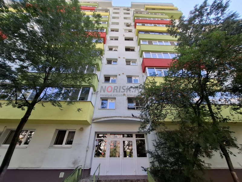 13 Septembrie | 3 Camere modificat în 2 | 72 MP | Bloc 1991, anvelopat | 2 băi 