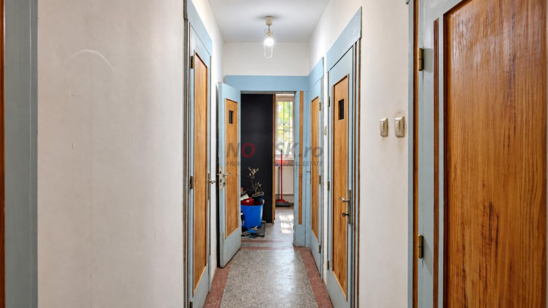Vilă Art Deco, 7 camere, curte generoasă | Budapesta – Tineretului