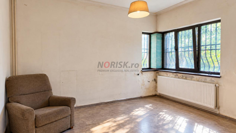 Vilă Art Deco, 7 camere, curte generoasă | Budapesta – Tineretului