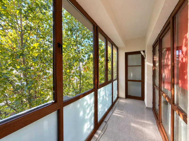 3 CAMERE DECOMANDAT | 2 BALCOANE | PARCARE INCLUSĂ