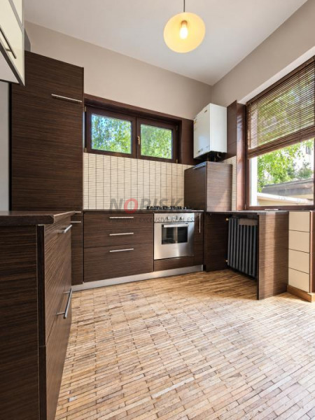 0% APARTAMENT 3 Camere + Anexa | 188 mp și CURTE 122mp Domenii la 10m de Metrou 