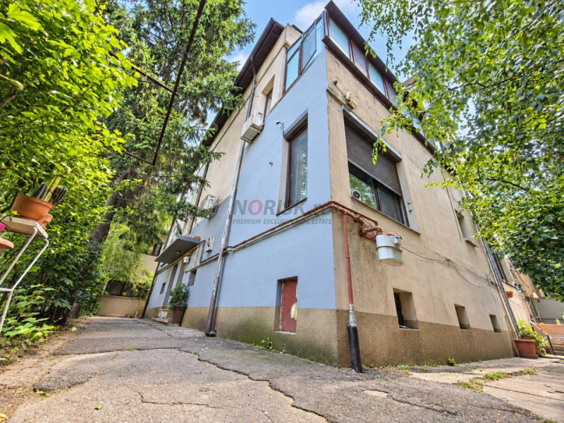 0% APARTAMENT 3 Camere + Anexa | 188 mp și CURTE 122mp Domenii la 10m de Metrou 