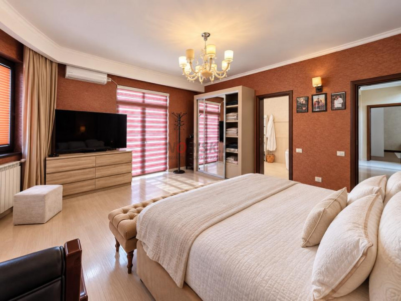 Proprietate exclusivistă cu piscină, garaj și teren de 900 mp