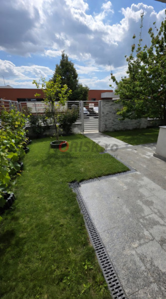 Elite Lakefront Villa – Greenlake