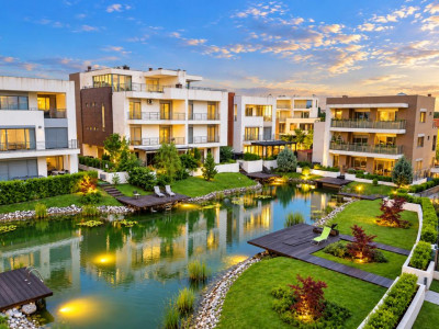 Elite Lakefront Villa – Greenlake