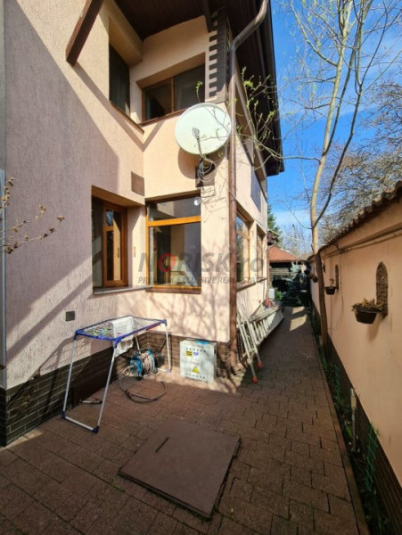 Vila 6 Camere - Domnesti
