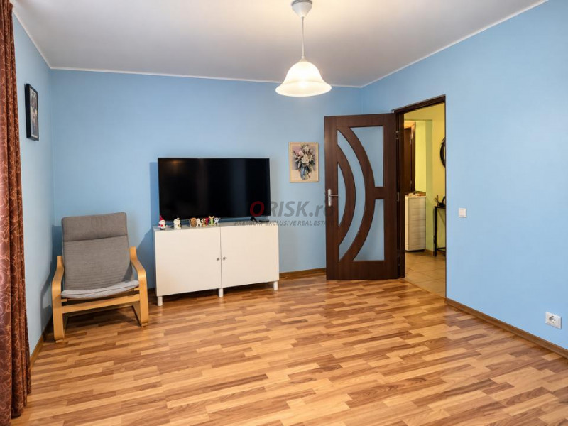  camere decomandat | 66 mp | Etaj 2/4 | Bloc izolat | Râul Doamnei
