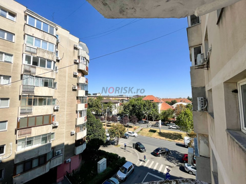 Apartament 4 Camere Panduri 130mp 5 minute METROU Academiei Mobilat