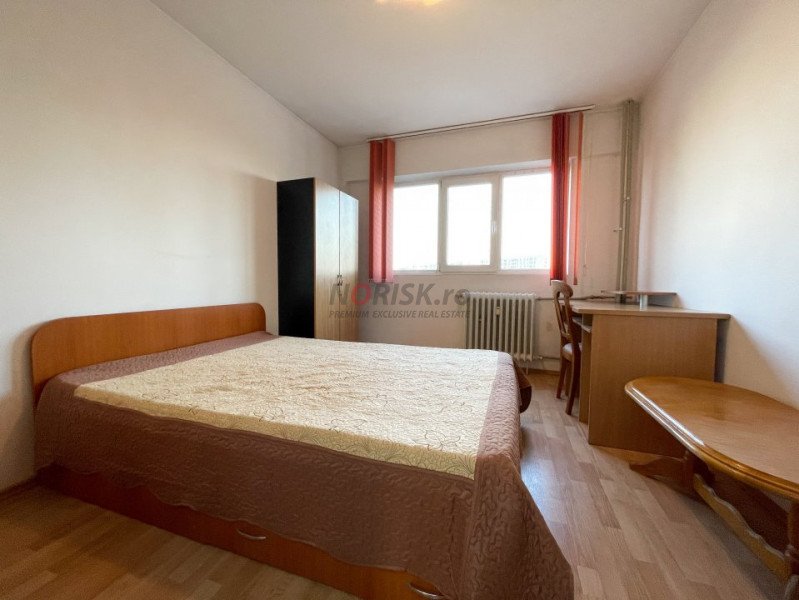 Apartament Spatios 4 Camere Decomandat 93.5mp LUJERULUI 3 min Metrou 