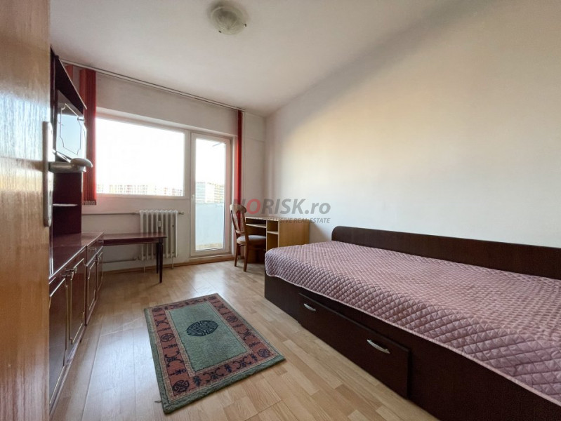 Apartament Spatios 4 Camere Decomandat 93.5mp LUJERULUI 3 min Metrou 