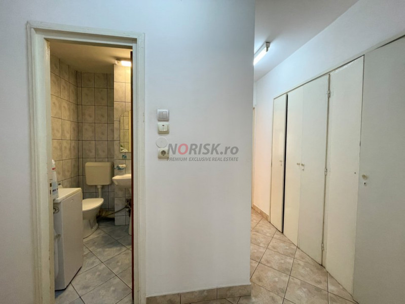 Apartament Spatios 4 Camere Decomandat 93.5mp LUJERULUI 3 min Metrou 