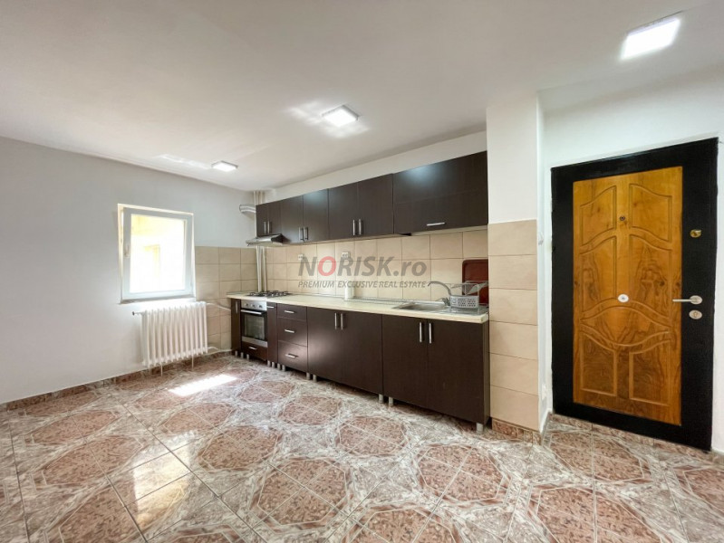 Apartament 4 Camere MOINESTI 85mp 7 minute METROU Prima Inchiriere