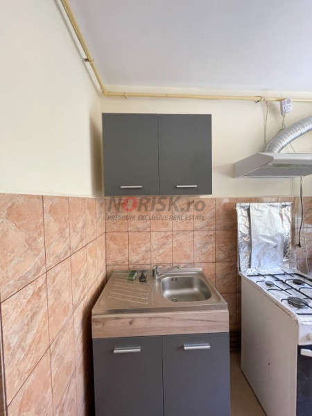 CHIRIE Apartament 2 Camere 50mp 1/10 Bloc Reabilitat DOAMNA GHICA