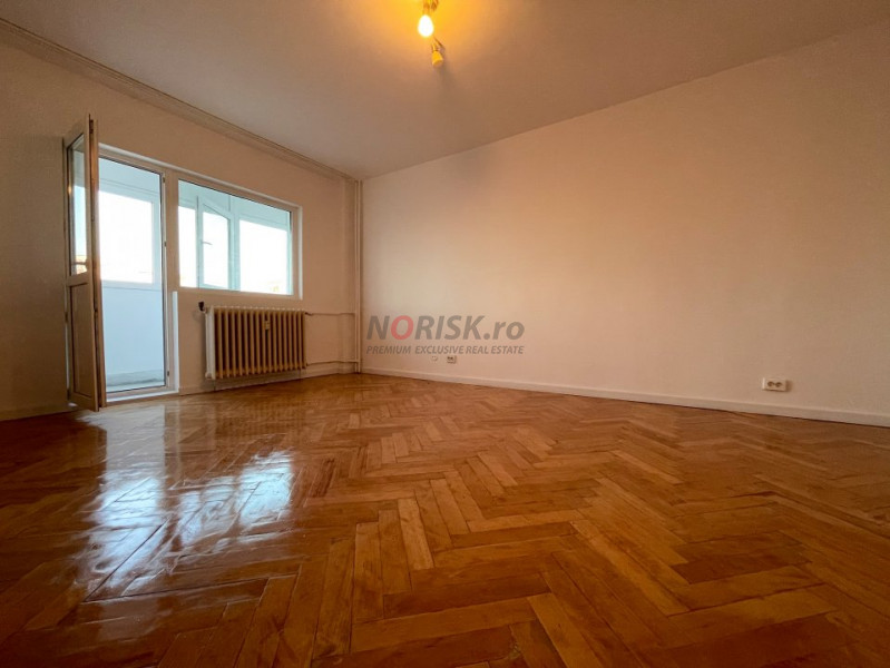 Apartament 3 Camere 71mp Decomandat Bloc 1981 3m LUJERULUI Metrou