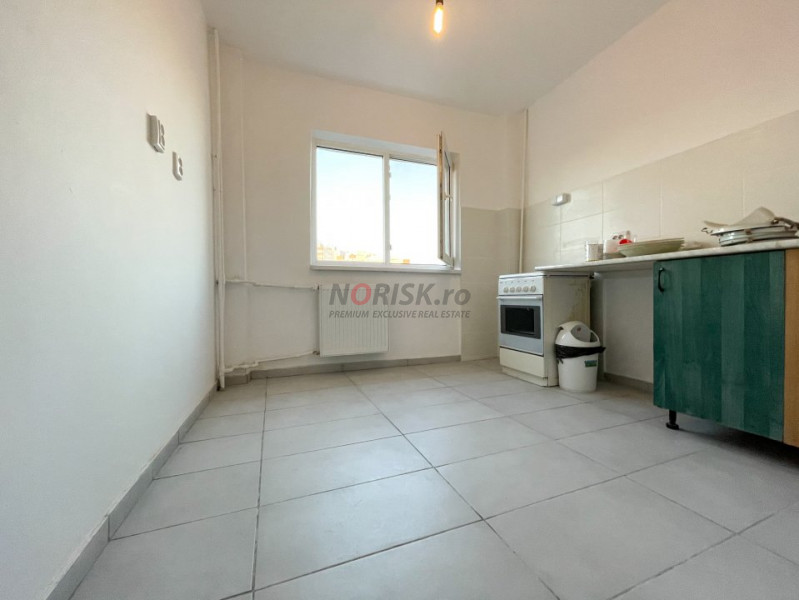 Apartament 3 Camere 71mp Decomandat Bloc 1981 3m LUJERULUI Metrou