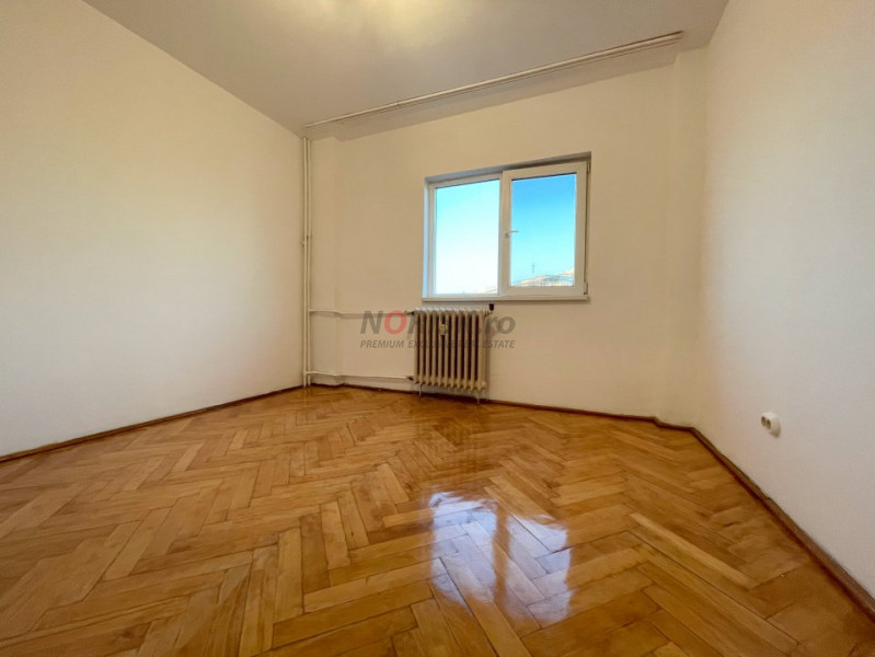 Apartament 3 Camere 71mp Decomandat Bloc 1981 3m LUJERULUI Metrou