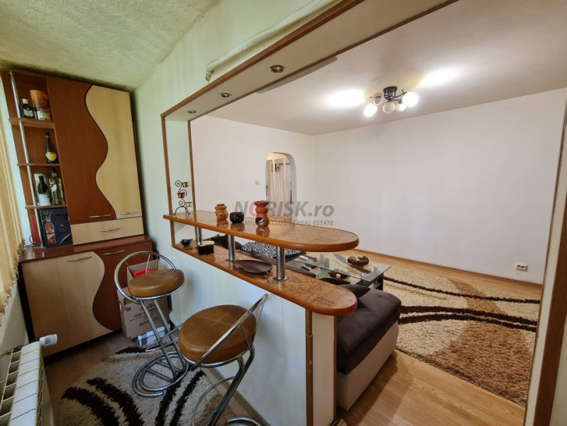 Apartament 3 Camere 67mp Apusului-Casa Roz