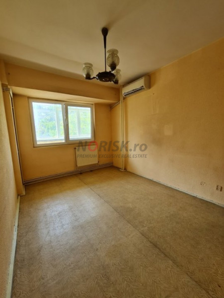 Apartament 3 Camere 85mp Bloc Reabilitat  5m Metrou Gorjului