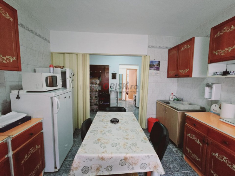 Vanzare 3 camere decomandat - Doamna Ghica