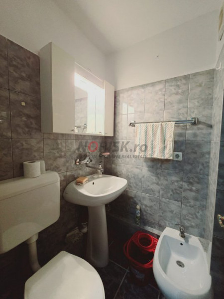 Vanzare 3 camere decomandat - Doamna Ghica