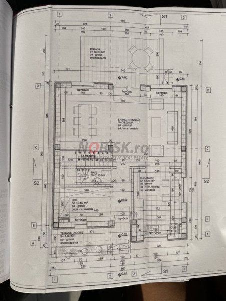 Vila Moderna Cu Piscina - Domnesti