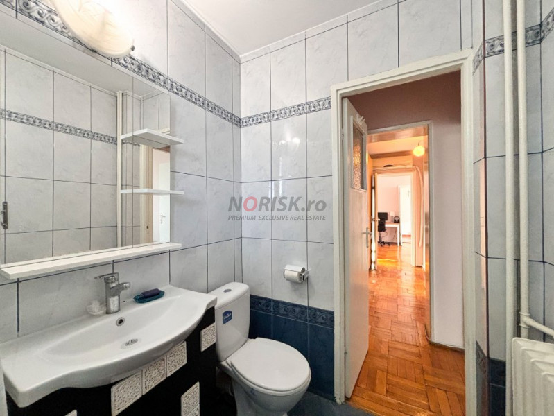 Apartament 3 Camere 67mp TITAN Piata Minis Bloc Reabilitat 