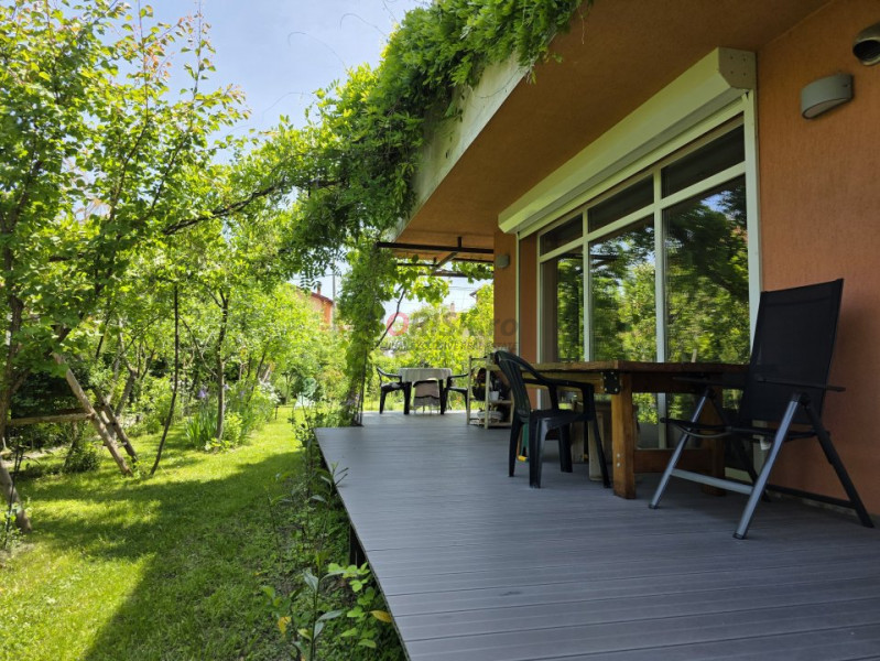 Refugiu Verde în Corbeanca – Vilă Premium cu Grădină Matură