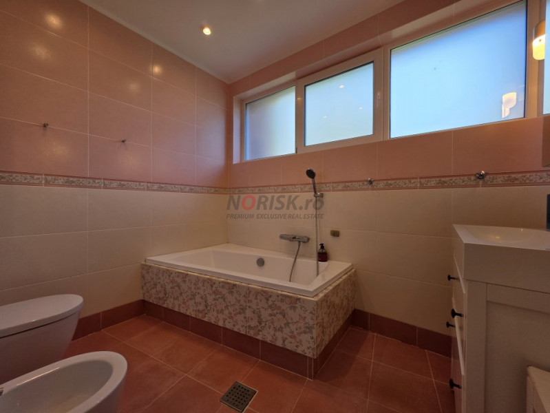 Refugiu Verde în Corbeanca – Vilă Premium cu Grădină Matură