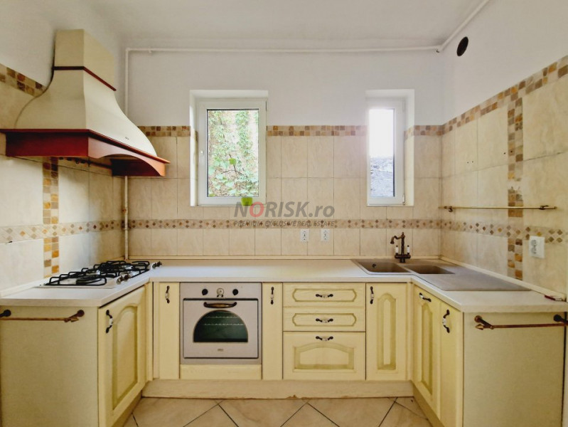 Central, elegant, versatil - Vila ideala pentru orice plan