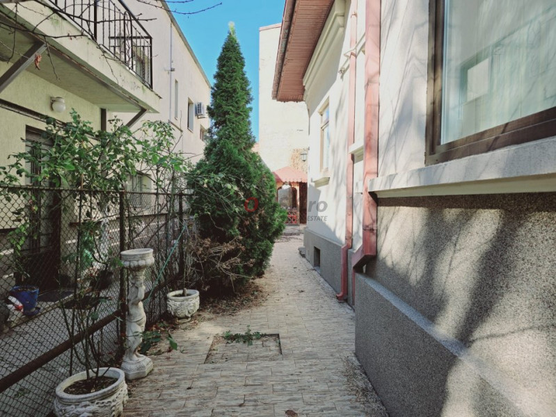 Central, elegant, versatil - Vila ideala pentru orice plan