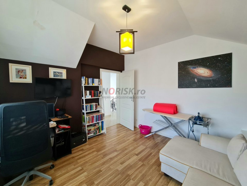 Vila 4 Camere, - Panouri Solare, Sistem Alarmă și Grădină - Domnești