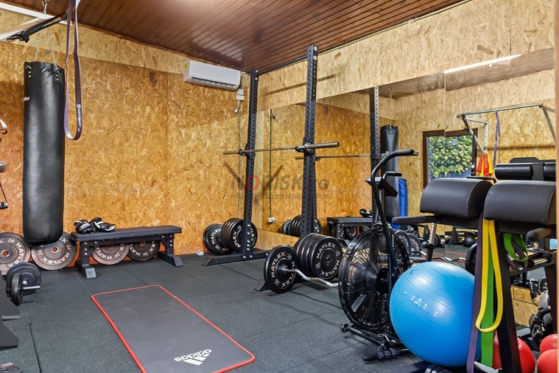 Refugiu modern în Corbeanca – Vilă cu 6 camere, piscină