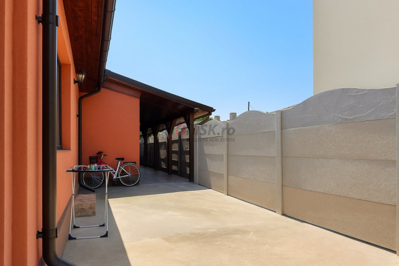 Casă solidă, complet renovată, cu terasă generoasă – Bolintin Vale