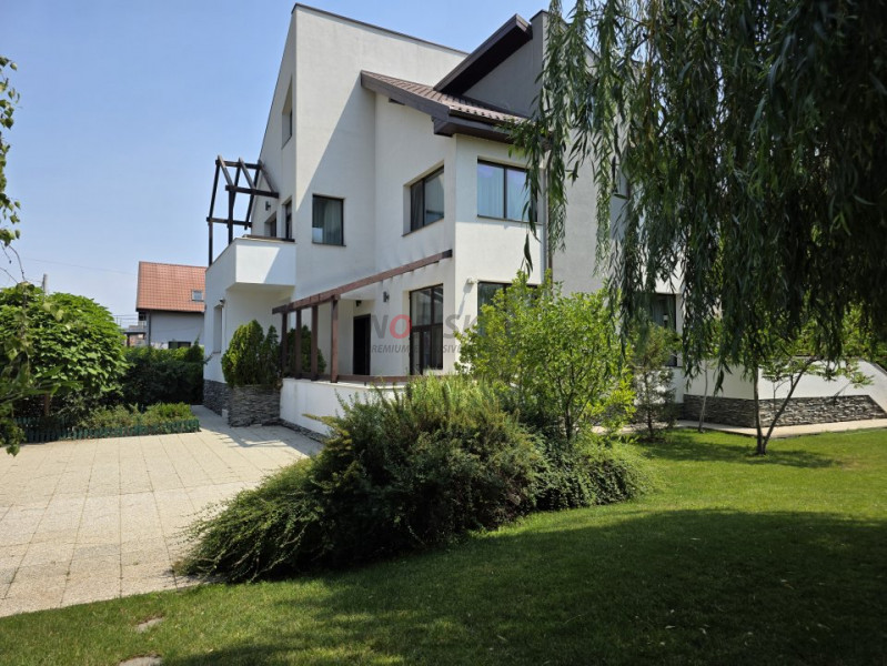 Reședință exclusivistă cu 400 mp utili și teren generos de 1.100 mp