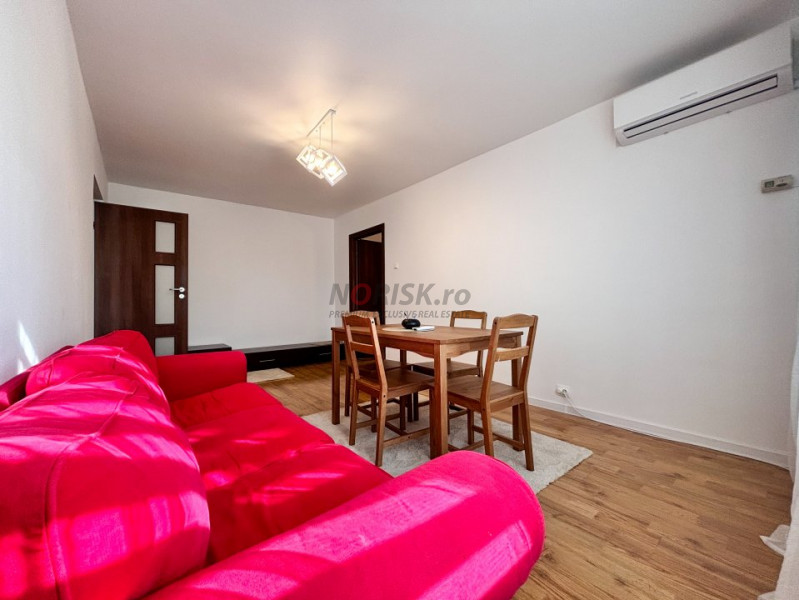 Apartament 3 Camere Decomandat GORJULUI 67mp Centrala Proprie Bloc 1982