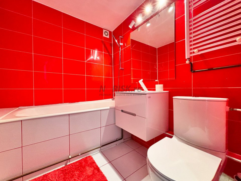 Apartament 3 Camere Decomandat GORJULUI 67mp Centrala Proprie Bloc 1982