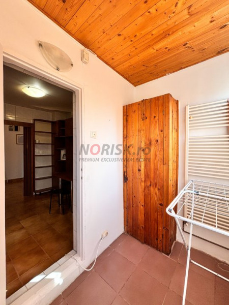 Apartament 3 Camere Decomandat GORJULUI 67mp Centrala Proprie Bloc 1982