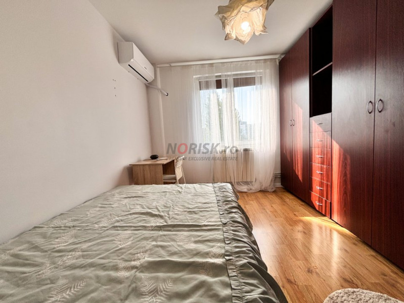 Apartament 3 Camere Decomandat GORJULUI 67mp Centrala Proprie Bloc 1982
