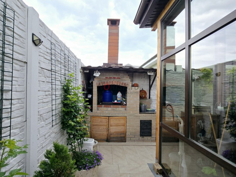 Vila modernă în Cernica – 4 camere, teren 331 mp, pret super!