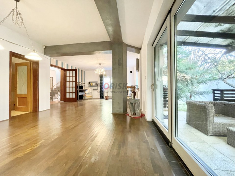 VILA 7 CAMERE 260 MP I - NORDUL CAPITALEI I Elegantă I LINIȘTE I 500 MP TEREN