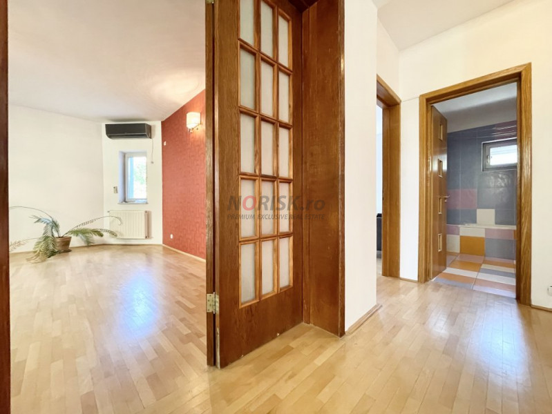 VILA 7 CAMERE 260 MP I - NORDUL CAPITALEI I Elegantă I LINIȘTE I 500 MP TEREN